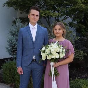 Meet your Posher, Olena